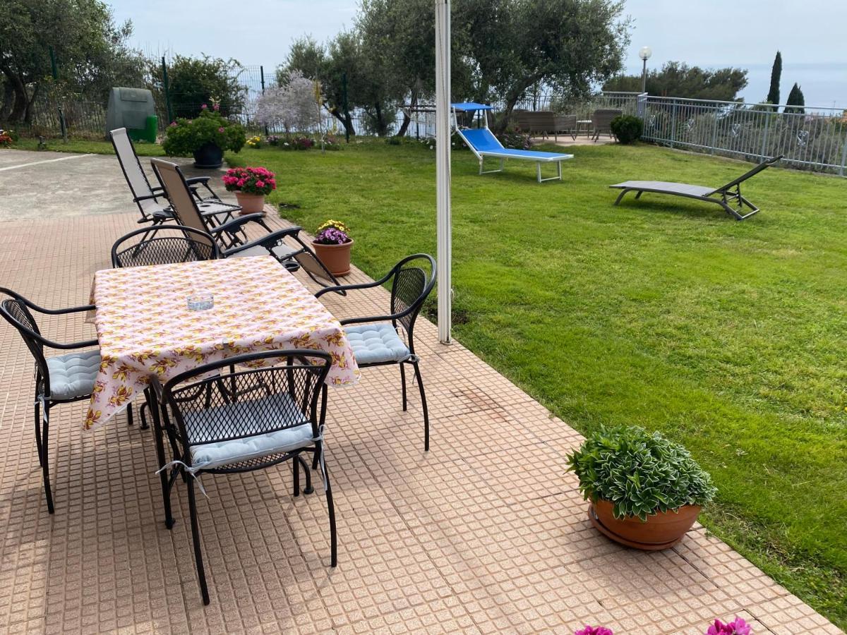 因佩里亚Casa Vista Mare - Superb Garden And Parking Included别墅 外观 照片